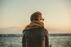 男人一半是君子,一半是动物;女人一半是…